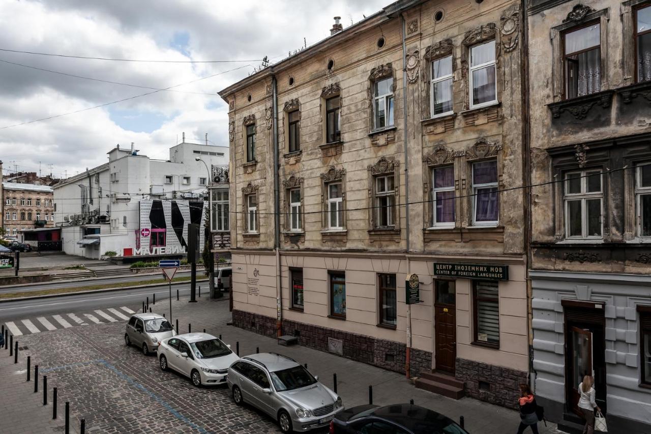 Romantic Apartments-Near Opera House 5/8 Lviv Exterior foto